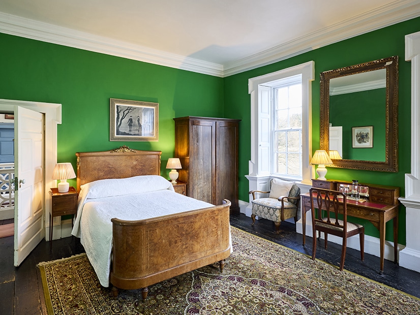 Roundwood House Roundwood House green bedroom